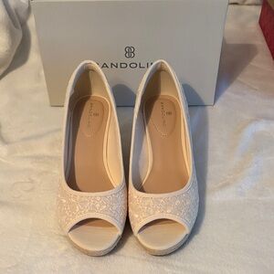 Bandolino Women's Lace Peep Toe Heels - Cream